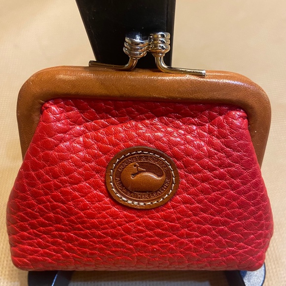 Dooney & Bourke Handbags - Dooney & Bourke W12 small vintage kisslock
